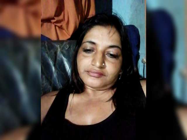 FiestyQueen's BongaCams show and profile