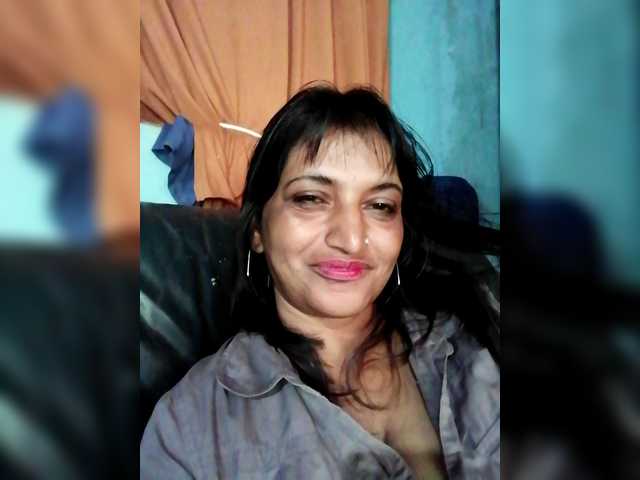 FiestyQueen's BongaCams show and profile