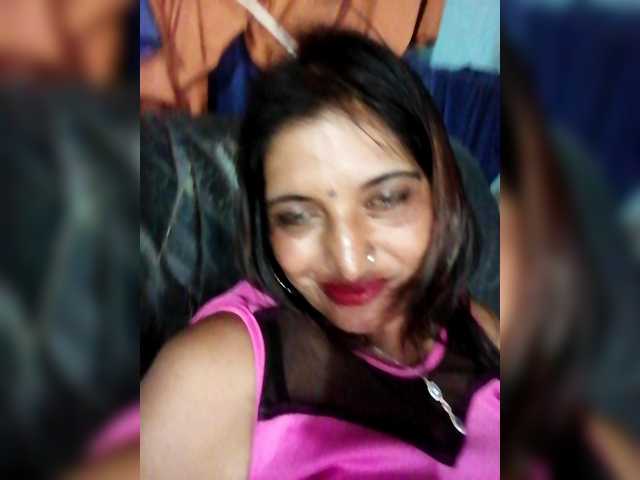 FiestyQueen's BongaCams show and profile