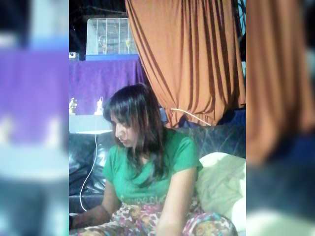 FiestyQueen's BongaCams show and profile