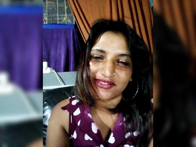 FiestyQueen's BongaCams show and profile