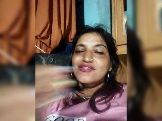 FiestyQueen's BongaCams show and profile