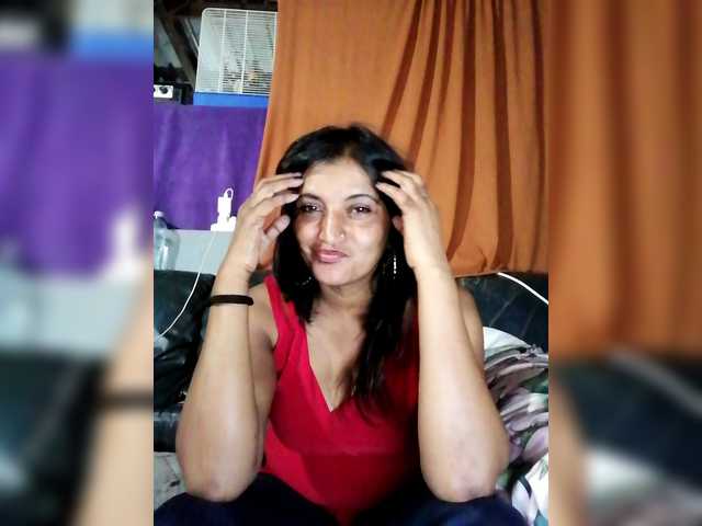 FiestyQueen's BongaCams show and profile