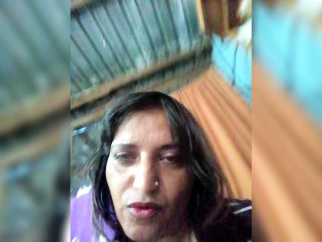 FiestyQueen's BongaCams show and profile