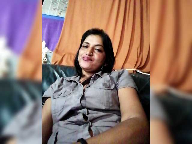 FiestyQueen's BongaCams show and profile