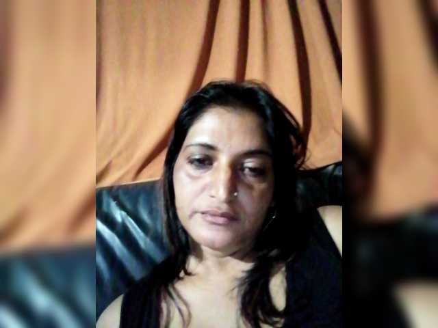 FiestyQueen's BongaCams show and profile