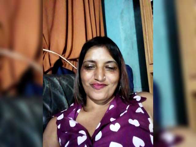 FiestyQueen's BongaCams show and profile