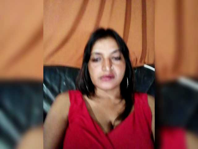 FiestyQueen's BongaCams show and profile