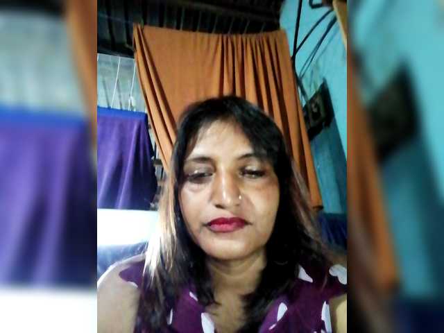 FiestyQueen's BongaCams show and profile