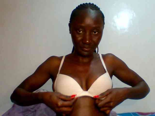 SexyLucia5 Live Webcam on BongaCams