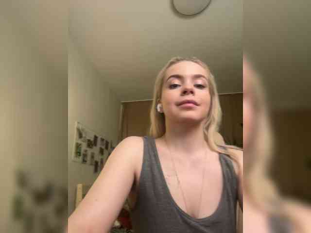 Zeizaka Live Webcam on BongaCams