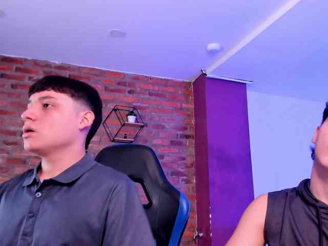 Hot-Threesoome Hot-Threesoome