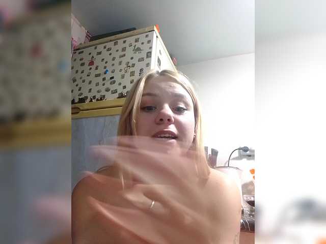 Ivanna0328's BongaCams show and profile