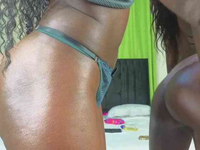 Chocolate-Goddess webcam