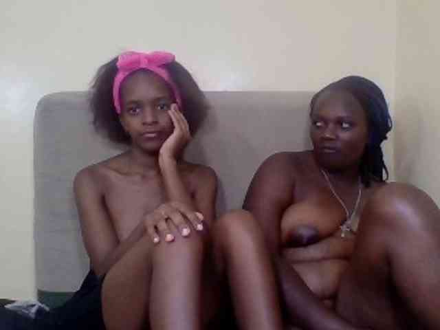 Black-ebonies webcam