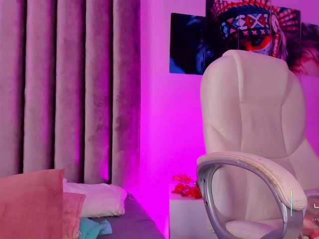 Gabriela-Suarez-1's BongaCams show and profile