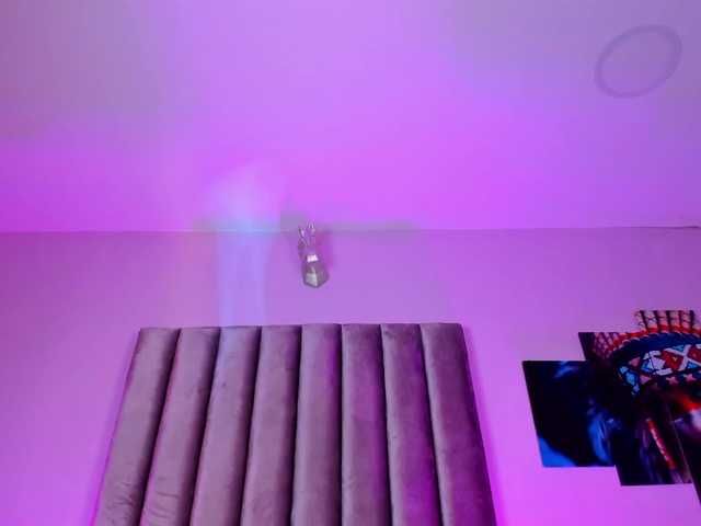 Gabriela-Suarez-1's BongaCams show and profile