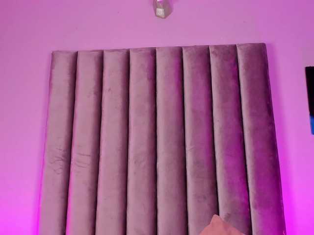 Gabriela-Suarez-1's BongaCams show and profile