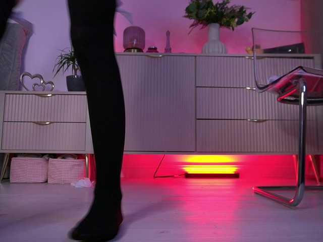 lildiaa's BongaCams show and profile