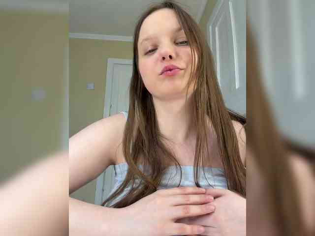 Diyana23 Live Webcam on BongaCams