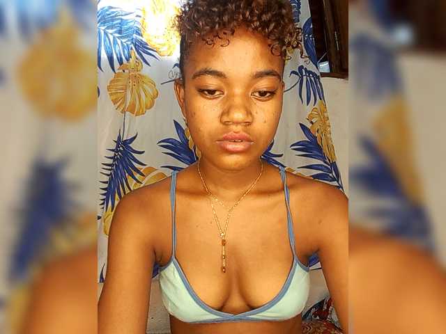 Chanel95's BongaCams show and profile