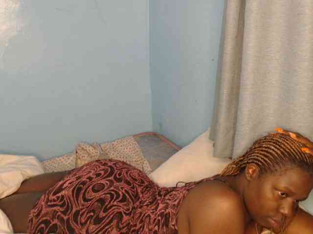 1Freakymelisa Live Webcam on BongaCams