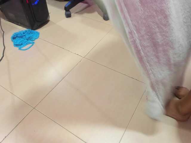 anahi-soler's BongaCams show and profile