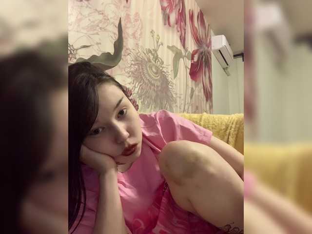 Juliasa3939's BongaCams show and profile