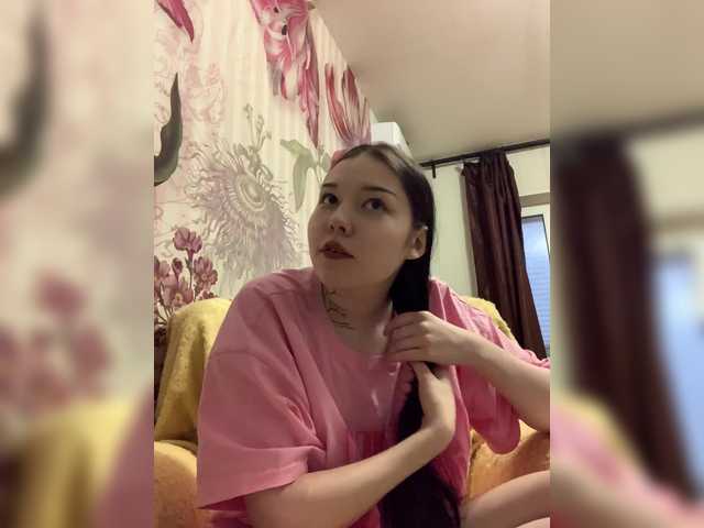 Juliasa3939's BongaCams show and profile