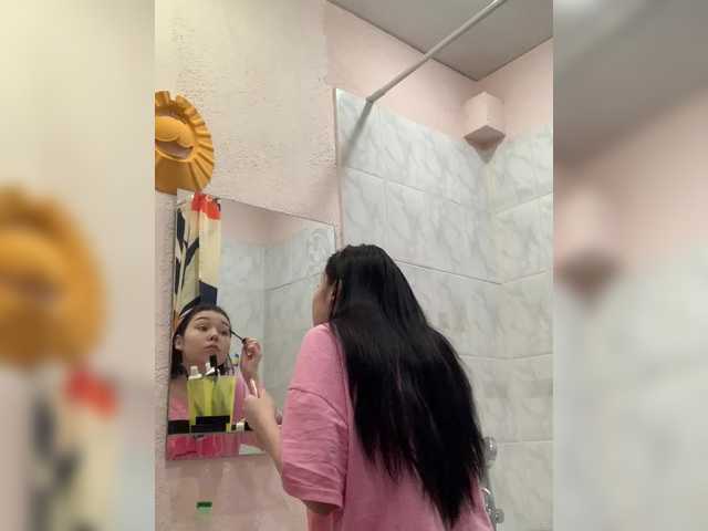 Juliasa3939's BongaCams show and profile