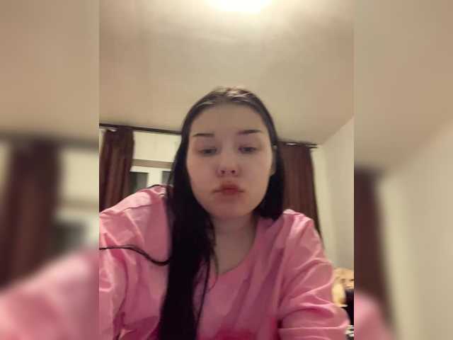 Juliasa3939's BongaCams show and profile