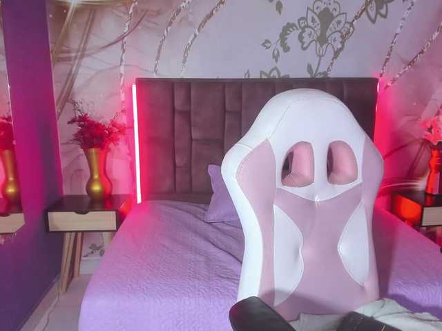 lunita-bliss's BongaCams show and profile