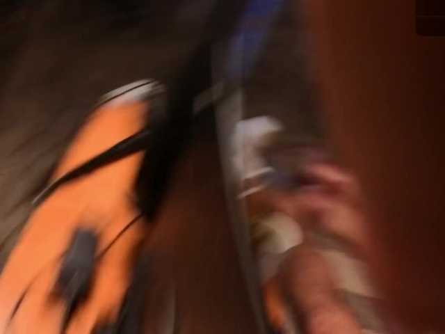 go to chat with BlondIce