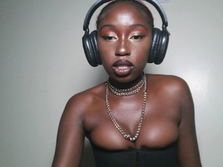 Boughie-birdy Porn Show