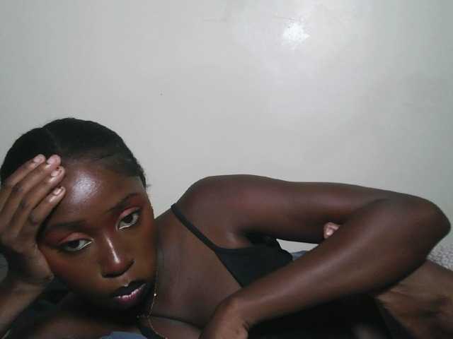 Sexxytrinityy's BongaCams show and profile