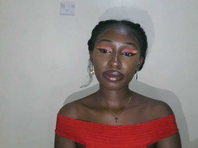 Sexxytrinityy's BongaCams show and profile