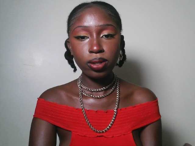 Sexxytrinityy's BongaCams show and profile