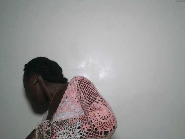 Sexxytrinityy's BongaCams show and profile