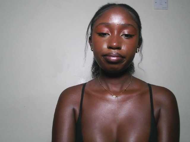 Sexxytrinityy's BongaCams show and profile