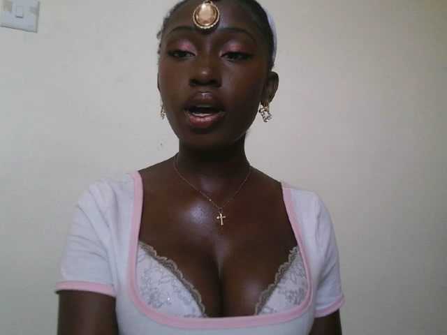 Sexxytrinityy's BongaCams show and profile