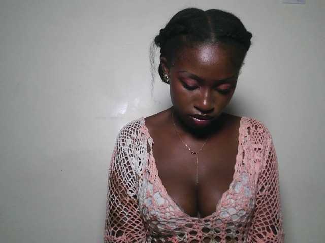 Sexxytrinityy's BongaCams show and profile