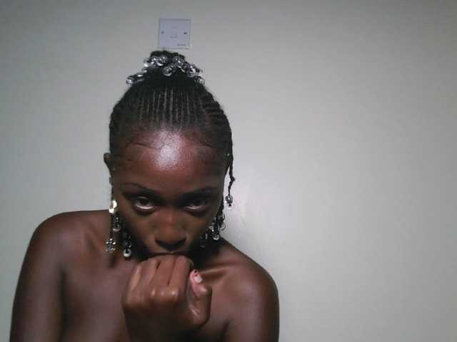 Sexxytrinityy's BongaCams show and profile