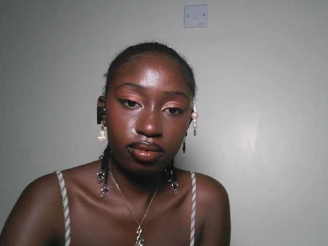 Sexxytrinityy's BongaCams show and profile