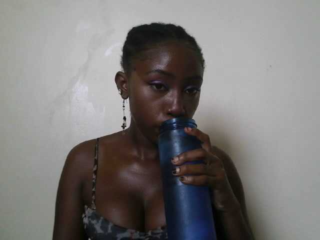 Sexxytrinityy's BongaCams show and profile