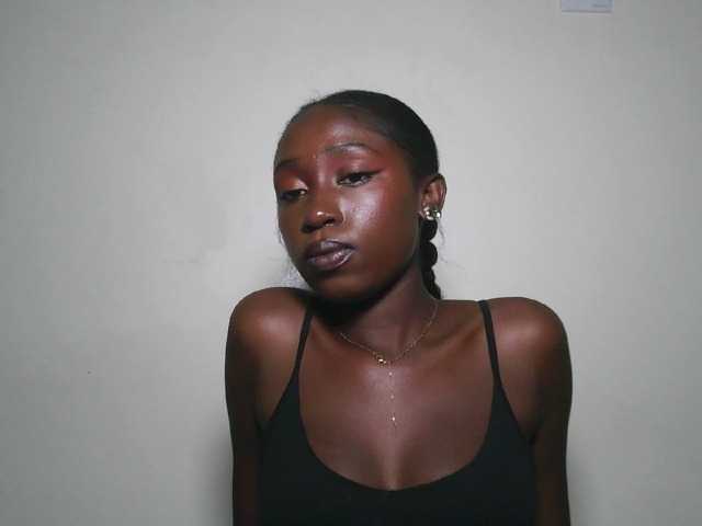 Sexxytrinityy's BongaCams show and profile