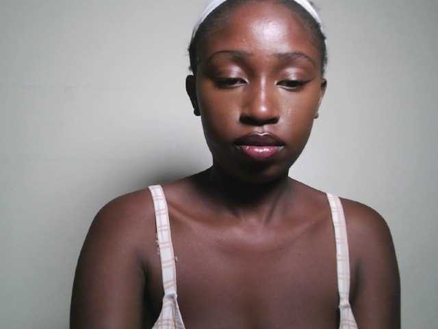 Sexxytrinityy's BongaCams show and profile