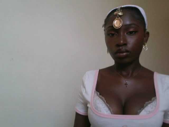 Sexxytrinityy's BongaCams show and profile