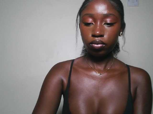 Sexxytrinityy's BongaCams show and profile