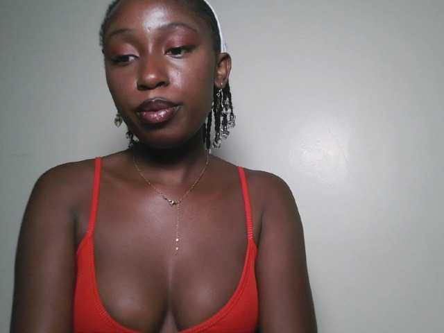 Sexxytrinityy's BongaCams show and profile