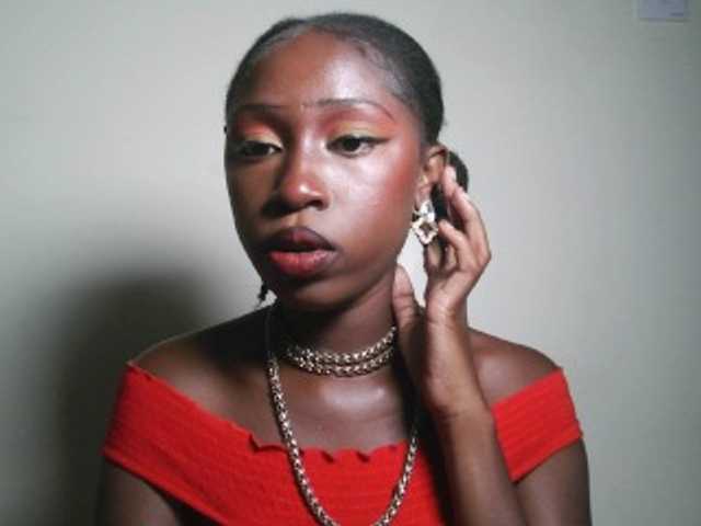 Sexxytrinityy's BongaCams show and profile